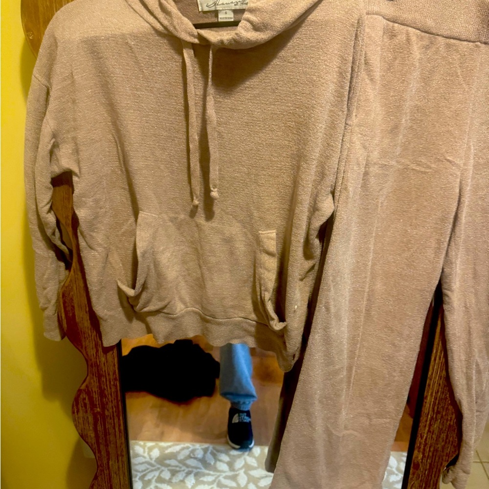 Vintage Havannaha Knit set top is size small bottom is size large